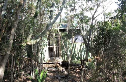 Estate Mandal Cottage | Luxury Tent/cottage On Nat'l Park Pond Walking Dist. To Snorkeling & Park Trails