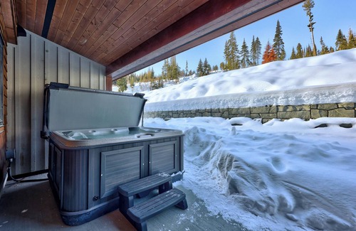 Sun Peaks House | Luxury three bedroom townhome #6 at Switchback Creek in Sun Peaks