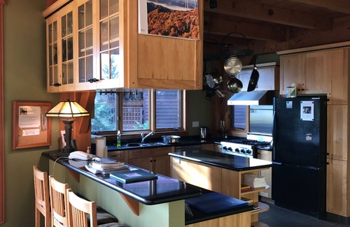 East Kootenay Ski Chalet | Luxury Timber Frame Chalet, Fernie Alpine Resort, Ski in/Out
