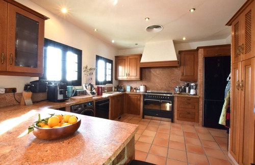 Antequera Villa | Luxury, tranquillity and culture near El Torcal de Antequera