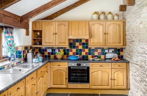 Wadebridge House | Luxury unique 4 bed barn sleeping 8 with stunning rural views near Padstow