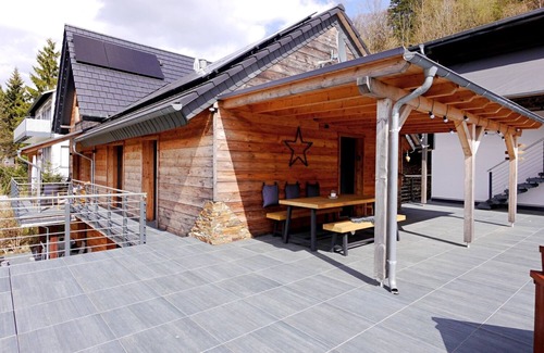 Schwalefeld Apartment | Luxury vacation apartment "Jägerheim" Alte Försterei (Old Forester's House)