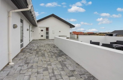 Lild Strand House | Luxury vacation house - direct access to the beach and swimming pool.