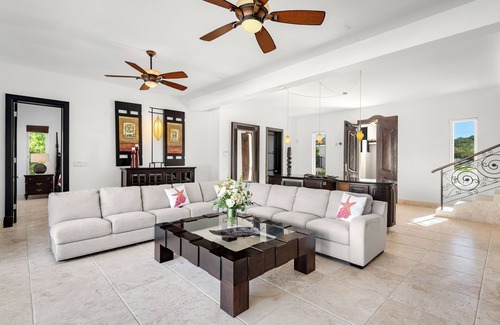 Grace Bay West Villa | Luxury Villa Rental on the Award winning Grace Bay beach!