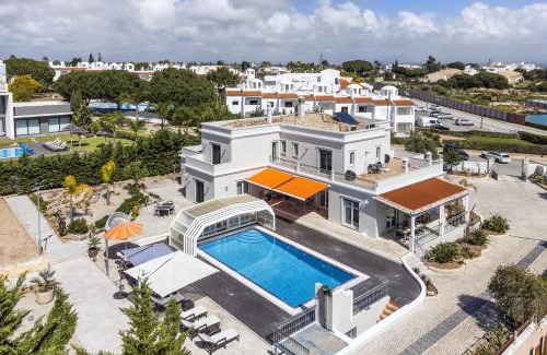 Alporchinhos Villa | Luxury villa (10 pax) near the beach