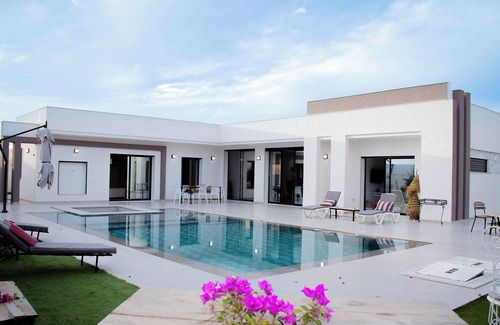 Aghir Villa | Luxury Villa Baboon, Djerba Tunisia
