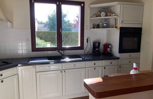 Jard-sur-Mer Villa | Luxury villa, beautiful swimming pool and wooded grounds. With Wifi.