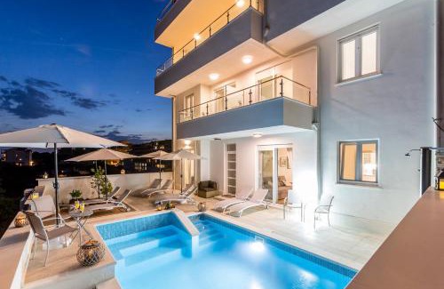 Znjan Apartment | Luxury Villa Bello Horizonte with swimming pool
