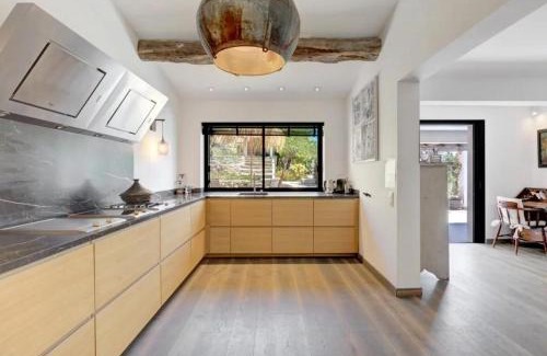 Saint-Paul-de-Vence House | Luxury Villa Near Saint Paul De Vence