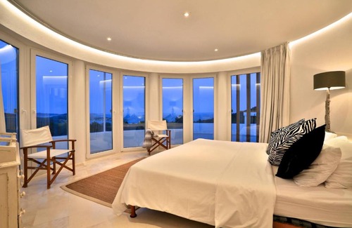Es Cubells Villa | Luxury Villa In Es Cubells With Stunning Seaviews