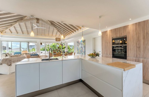 Saint-Francois Villa | Luxury villa in gated community near sea and golf course with heated pool