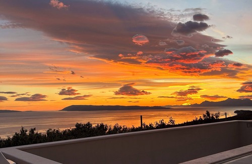 Podgora Villa | Luxury Villa in Podgora – 4 Bedrooms, Heated Pool, Sea View, AC & WiFi
