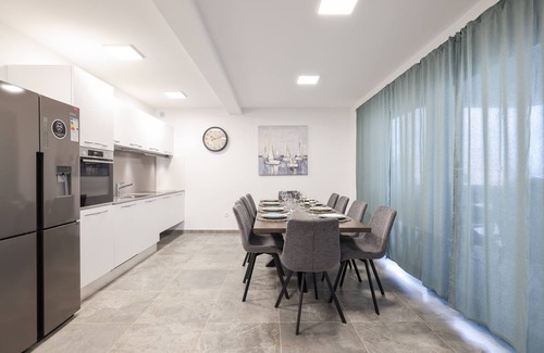 Vir Villa | Luxury villa Marko, family-friendly and pet-friendly modern villa near sea.nn