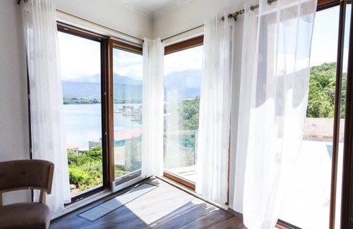 Radovici Villa | Luxury villa on the first line with a private beach and 2 pools