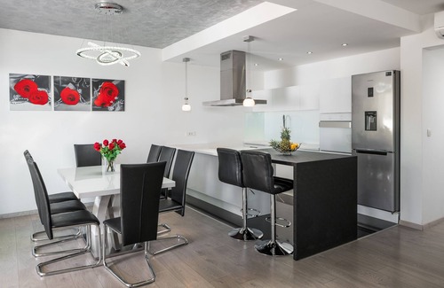 Makarska Villa | Luxury villa Palladium in the center with * heated pool, * penthouse and * whirlp.