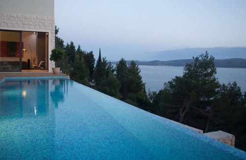Mimice Villa | Luxury Villa Royal Residence Mimice with private pool and sea view in Mimice - Omis