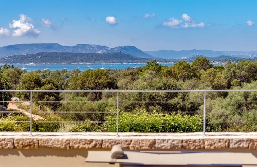 Cirendinu Villa | Luxury Villa sleeps 8, Sea view, Saint Cyprien Beach, Swimming pool, Porto Vecchio
