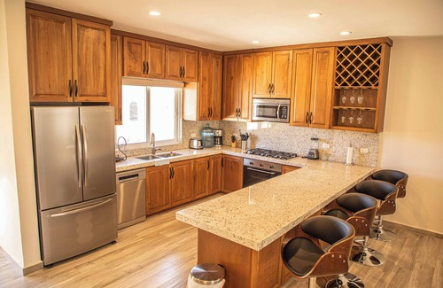 El Tezal Villa | Luxury Villa w/Jacuzzi & Pool , Breathtaking Ocean View