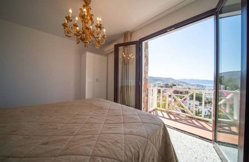 Bodrum Villa | Luxury Villa with Pool in The Centre of Bodrum