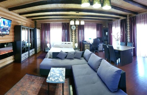 Chernovtsy Villa | Luxury Villa with pool and sauna