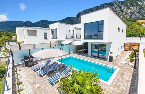Grizane House | Luxury villa with private pool, sea view