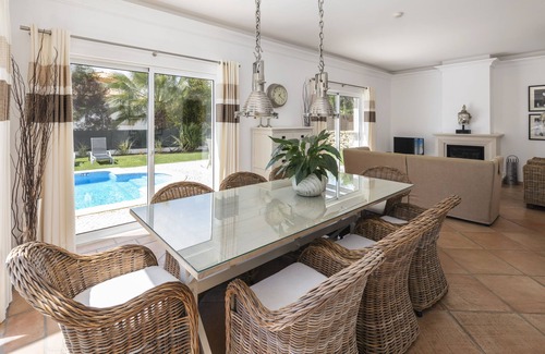 Boliqueime Villa | Luxury Villa with Private Pool, Games Room and Gym. 15 mins drive to the Beach!