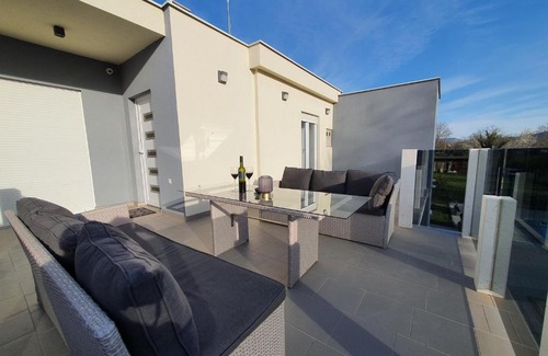 Ruzic Villa | Luxury Villa With Swimming pool A&N