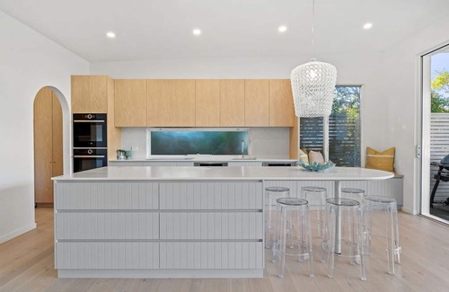 New Brighton House | Luxury Villas The Break (Heated Pool)
