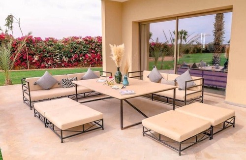 Gueliz Villa | "Luxury Villas: Your Elegant Escape to the Heart of Paradise"