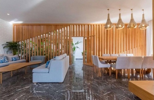 Gueliz Villa | "Luxury Villas: Your Elegant Escape to the Heart of Paradise"
