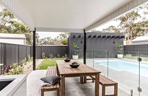 Callala Bay House | Luxury waterfront home, heated pool, aircon and fireplace in Jervis Bay