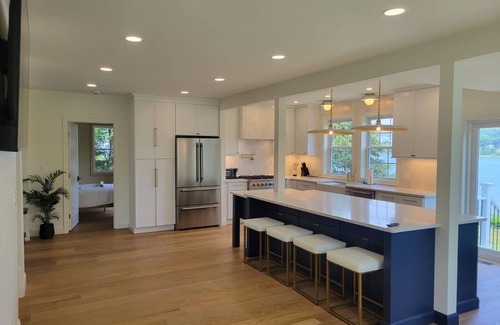 Portsmouth House | Luxury Waterfront House in Portsmouth, RI with Direct Beach Access
