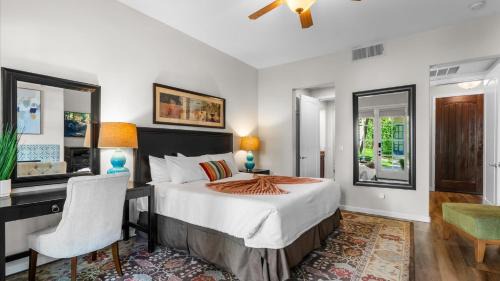 La Quinta Hotel | LV033 Quaint Downstairs Legacy Villas Suite