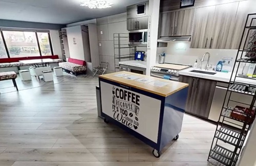 Las Vegas Strip Resort | LVStripHouse Condos Sleeps up to 14