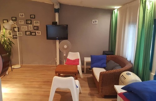 Novi Zagreb Bed & Breakfast | LYC Room Ensuite for 4 people, perfect for families and group of friends!