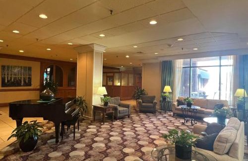 Central Business District Hotel | Lynchburg Grand Hotel