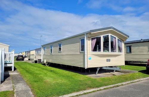 Rhyl Resort | Lyons Robin Hood Holiday Park, The Shamrock Way
