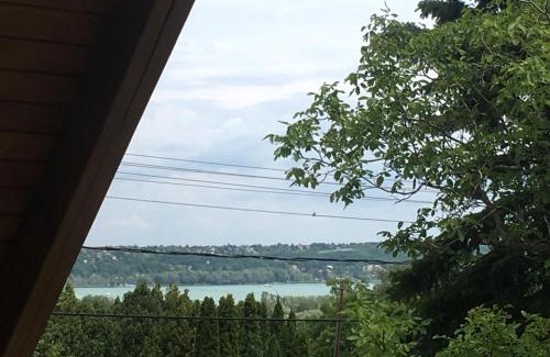 Balatonalmadi Apartment | Márta Apartman