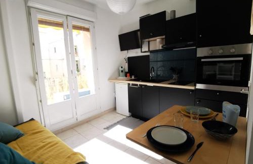 Meze Apartment | Mèze, charmant petit studio proche port