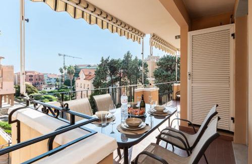 Imperia Apartment | Méditerranée - 200m dal Mare, Parcheggio Privato, Idromassaggio