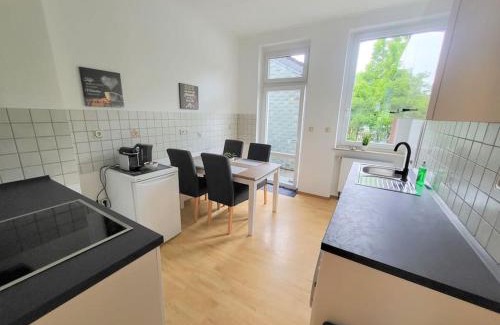 Metternich Apartment | Möblierte 3-Zi Wohnung Nähe BWZK