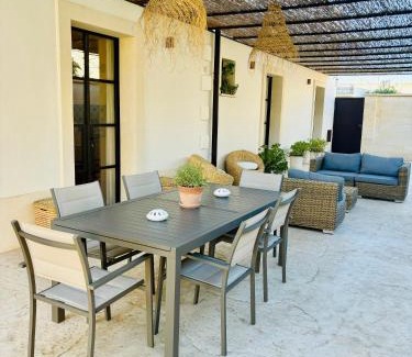 Poggiardo Villa | M&G Suite Home