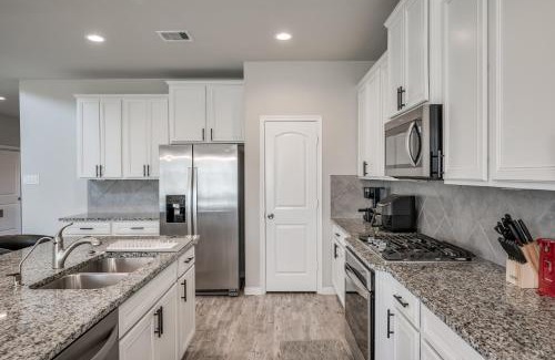 Katy Ski Chalet | M&J Luxury Home