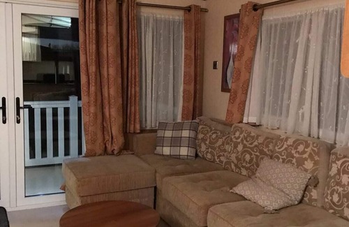 Camber House | M321 - 8 Berth Caravan with Veranda - Pet Friendly