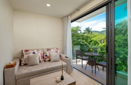Kata Resort | M5 Deluxe mountain view