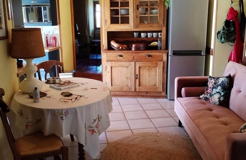 Gagnieres Cottage | Ma Petite Maison 2 Bedroom Gite with Aircon, swimming pool and linen included