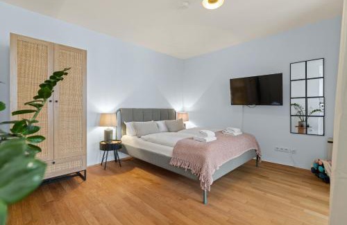 Innenstadt Apartment | ma suite - cozy apartment 2P - best location - private Parking
