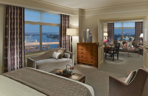 Southwest Federal Center Hotel | Mandarin Oriental, Washington D. C.