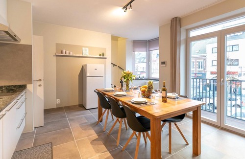 Eisden Apartment | Maasmechelen Duplex Retreat