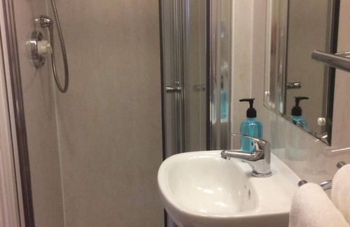 Inverness City Centre Hotel | MacDougall Clansman Hotel